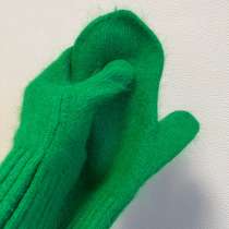Варежки вязаные зимние женские из ангоры зеленые, в Уфе