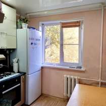 Продам трехкомнатную квартиру, в Магнитогорске