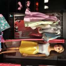 Шкаф с одеждой и куклой барби, в Одинцово