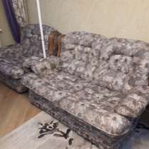 Комплект : кресло и диван, в Москве