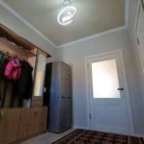 Свежий ремонт Кухонная мебель55 м², 3 комнаты, в г.Бишкек