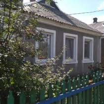 Продам дом в центре Петровского района с газом, в г.Донецк