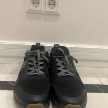 Продаются кроссовки OLLO, в Москве