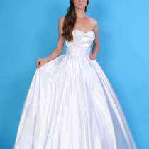Свадебное платье 42 размер, в Севастополе
