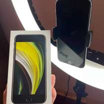 Продам iPhone SE 2020 на 64gb в чёрном цвете, в г.Минск
