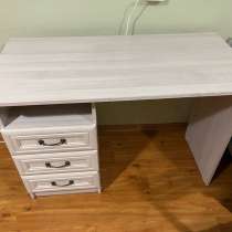 Продам письменный стол, в Челябинске