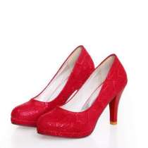 Женские красные туфли, в Чите