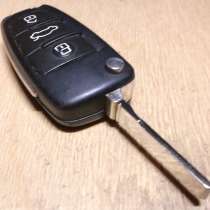 8P0 837 220 выкидной чип ключ Audi, в Волжский