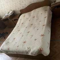 Кровать двехспальная бу Срочная продажа цена только сегодн?, в Уфе