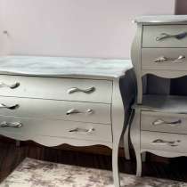 Комод и 2 прикроватные тумбочки, в Москве