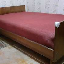 Кровать с наматрасником, в г.Минск