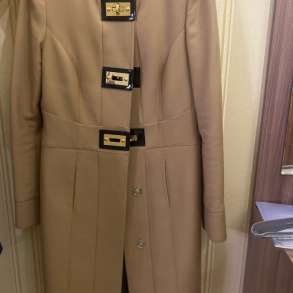 Пальто, в Москве