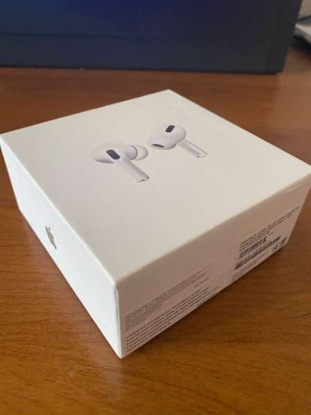 Наушники AirPods Pro