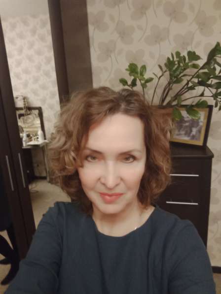 Эльмира Мидхатовна Сиразеева, 49 лет, хочет пообщаться в Казани