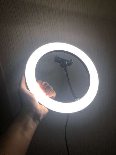 Кольцевая лампа RGB 26 см с усиленным штативом в Батайске фото 3
