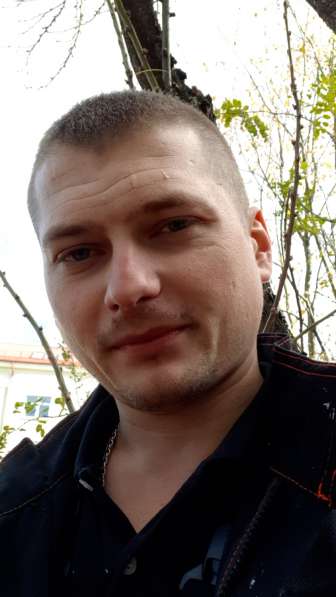 Oleg, 31 год, хочет пообщаться
