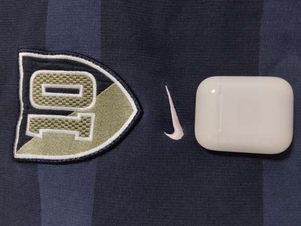 Apple Airpods 2 оригинал в Москве