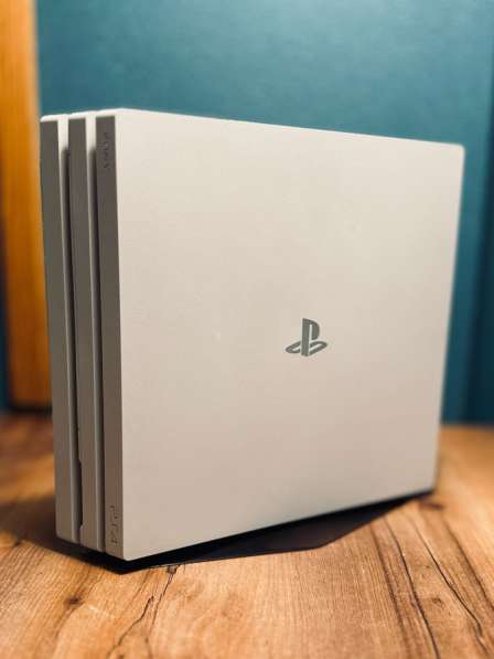 Sony PlayStation 4 Pro 1 Tb White