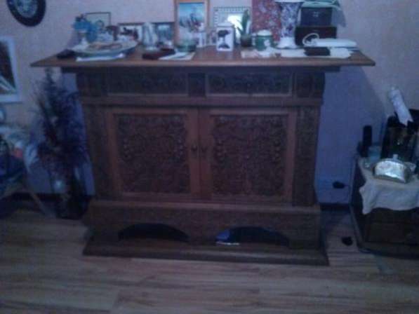 Старинный сервант в Москве фото 5