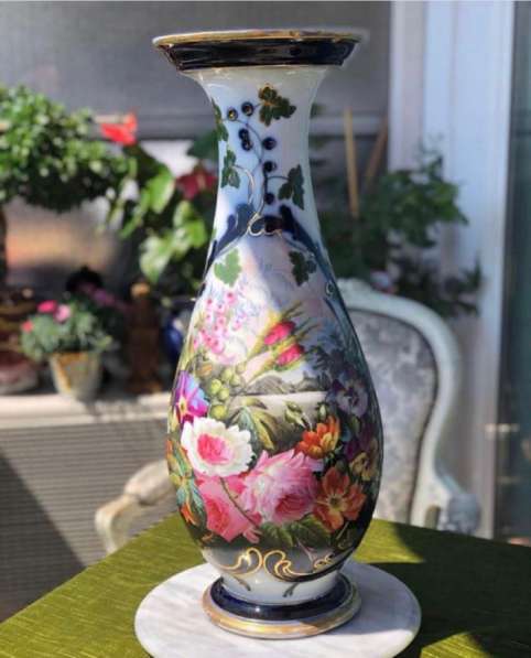 Прекрасная фарфоровая ваза Vieux Paris