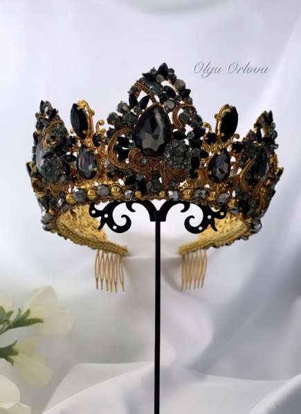 Корона в стиле Dolce&Gabbana. Ручная работа