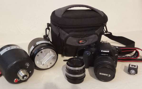 Продам зеркальный фотоаппарат CANON EOS 1000D kit + комплект в Евпатории фото 4