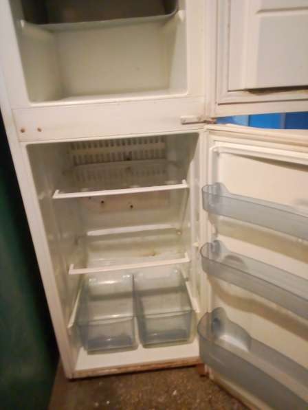 Продам холодильник б/у в Симферополе фото 3