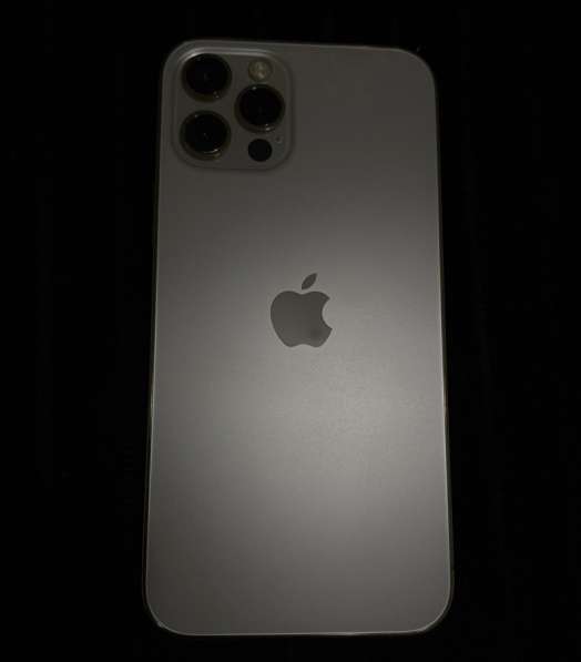 Продаю iPhone 12 Pro