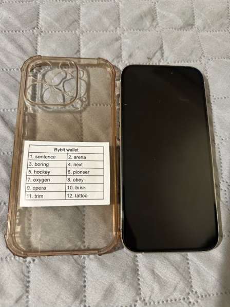 Продам iPhone 15 pro состояние идеал