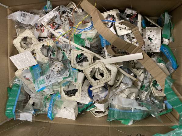 Розетки б/у