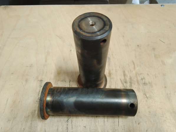 Ось 45х5х140.45 в Брянске