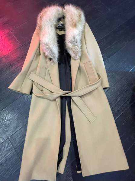 Пальто Zara новое