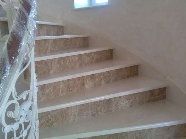 Лестницы из камня мрамора и гранита в Чехове фото 17