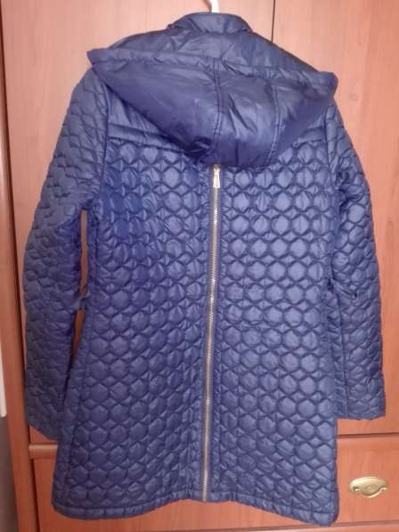 Демисезонное пальто для девочки в Ярославле
