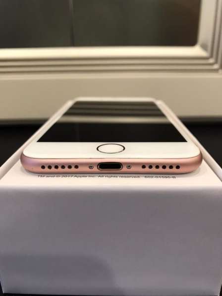 IPhone 7 розовый 32gb