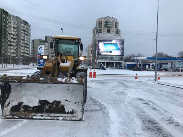 Уборка и вывоз снега. Услуги спецтехники в Екатеринбурге фото 8