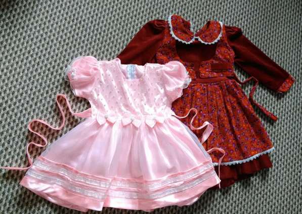 Нарядное платье на девочку возраст 1-3 года в Омске