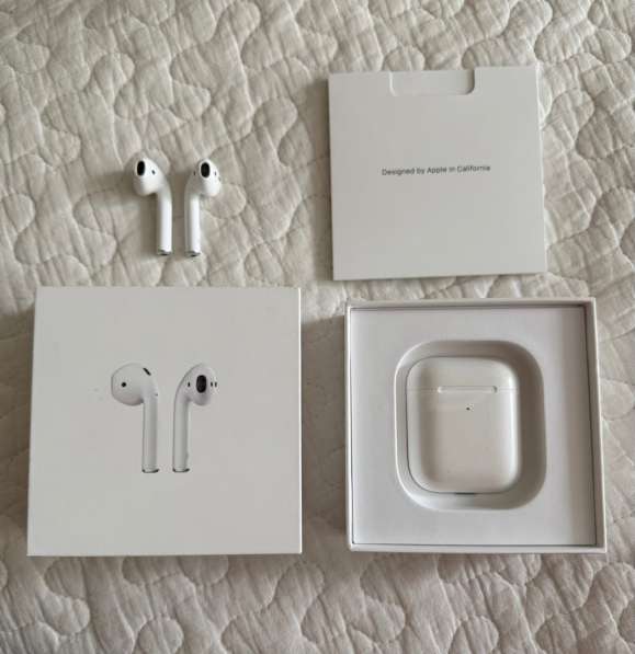 Беспроводные наушники AirPods 2
