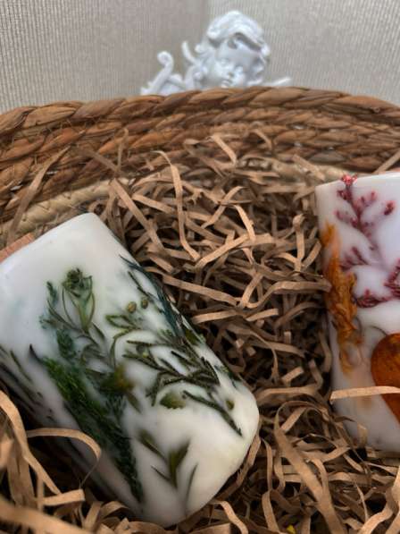 Ботаническая свеча ручной работы