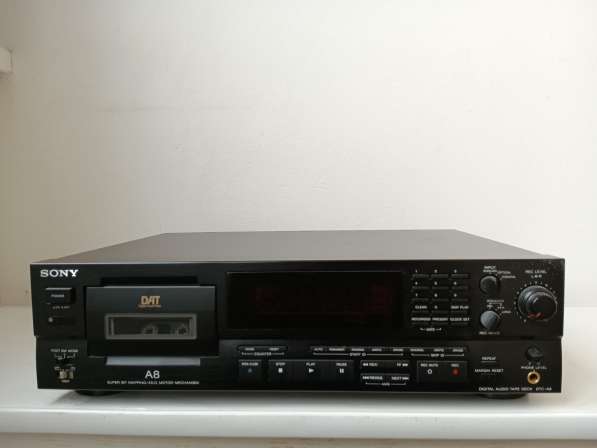 SONY Digital Audio Tape Deck DTC-A8 Цифровая кассетная дэка