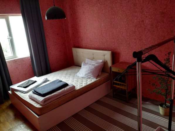 Сдается посуточно 2 комнатная квартира в фото 26