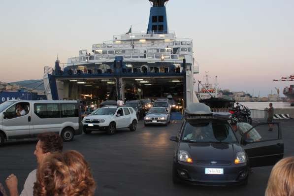 Яхтенный Порт в Италии.260 мест в 
