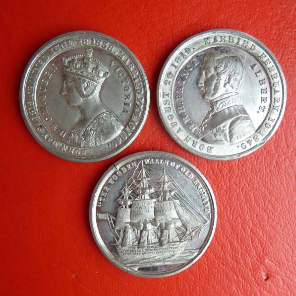 Великобритания набор из 3 жетонов Королевская семья Виктории в Орле фото 13