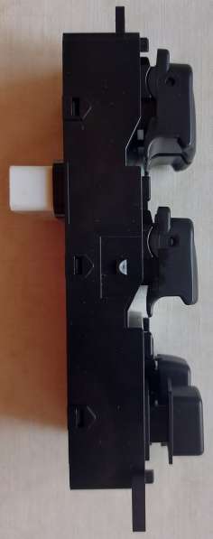 Блок кнопок стеклоподъёмников Sonata NF в фото 3