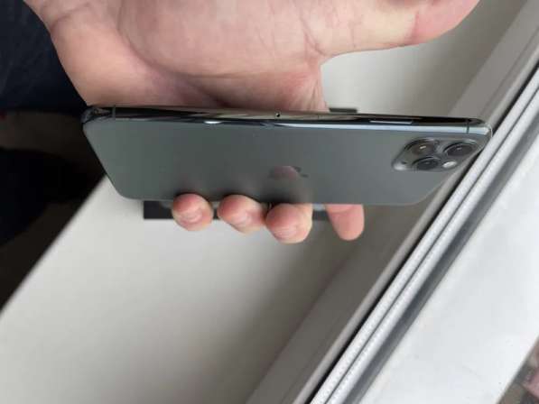 IPhone 11 Pro Max, 64GB naverlok в фото 6