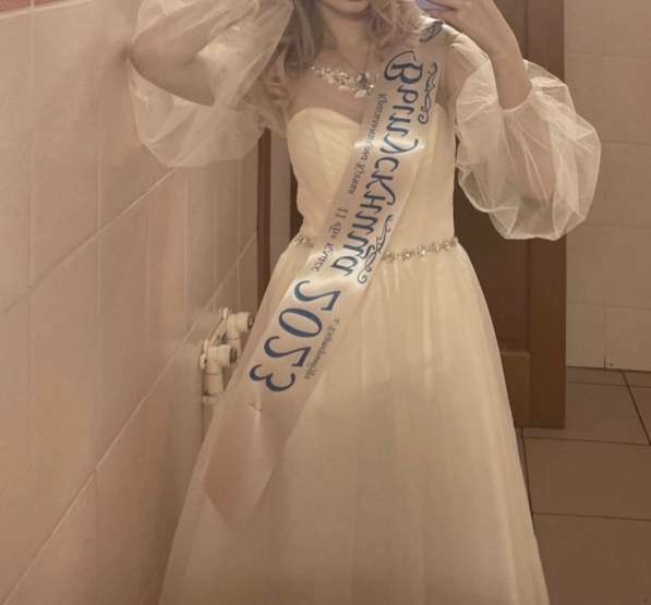 Шикарное платье свадьба/выпускной
