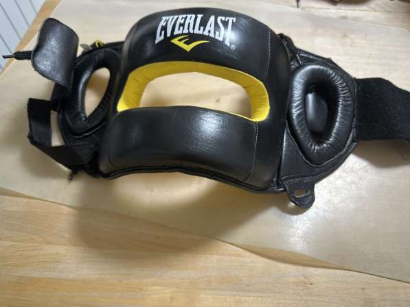 Шлем для бокса everlast