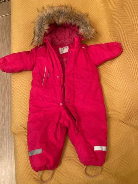 Продам комбинезон зимний в Пскове
