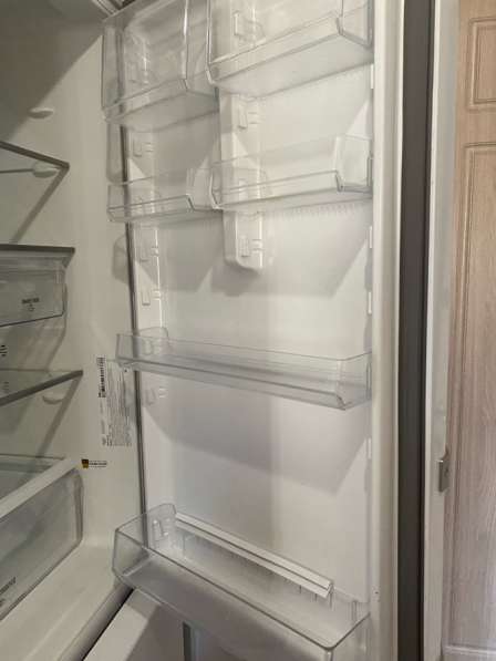 Продам холодильник б/у Аристон в Москве фото 3