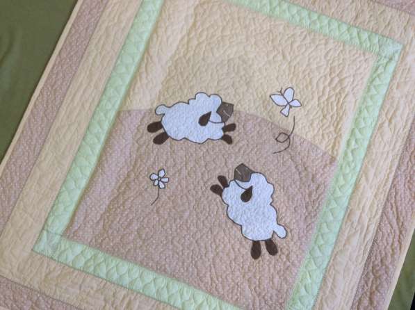 Лоскутное одеяло для малышей